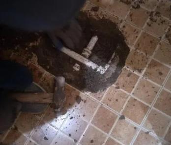 岫岩卫生间漏水维修公司为您分享下卫生间渗水如何处理及注意事项